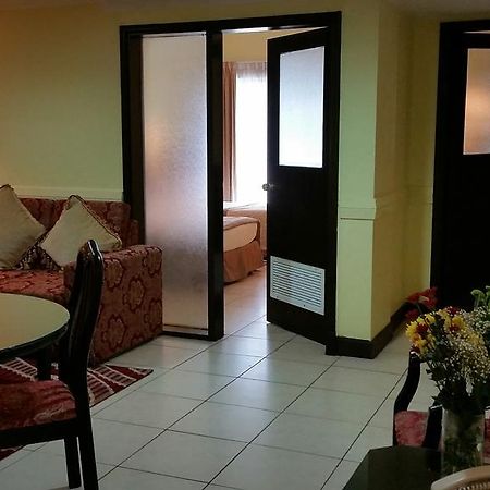 Deebaj Al Khabisi Plaza Aparthotel Dubai Exteriör bild